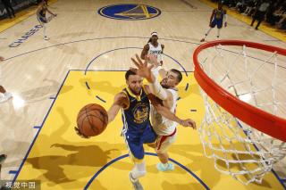 媒体采访时 媒体采访时