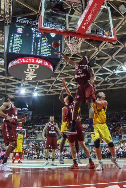 冕冠军的团 冕冠军的团