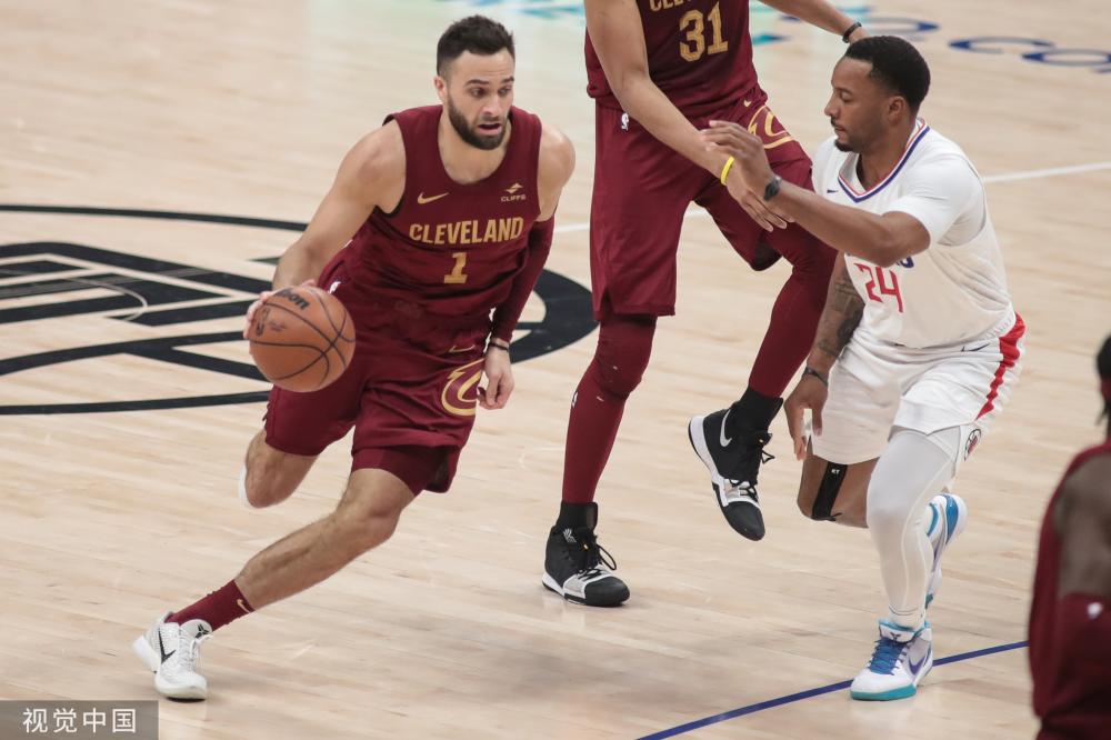 皇马的挖角 皇马的挖角