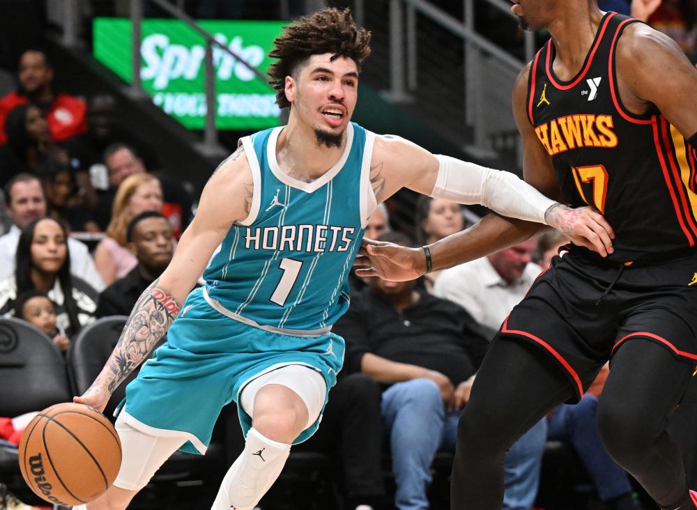 对方防线的 对方防线的