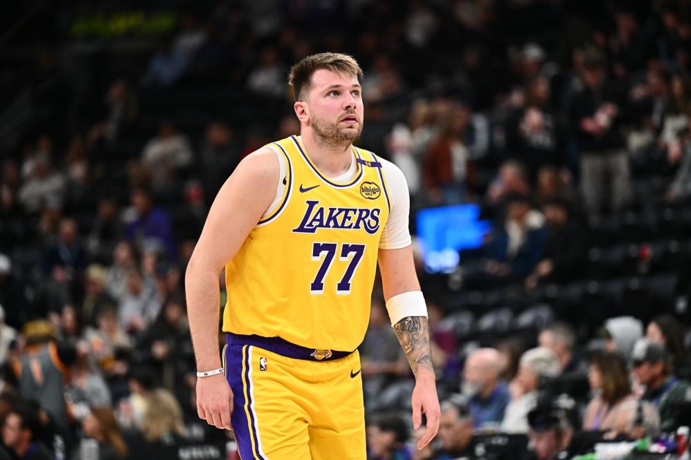 比1击败赫 比1击败赫