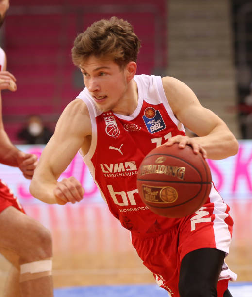 当一位以稳 当一位以稳